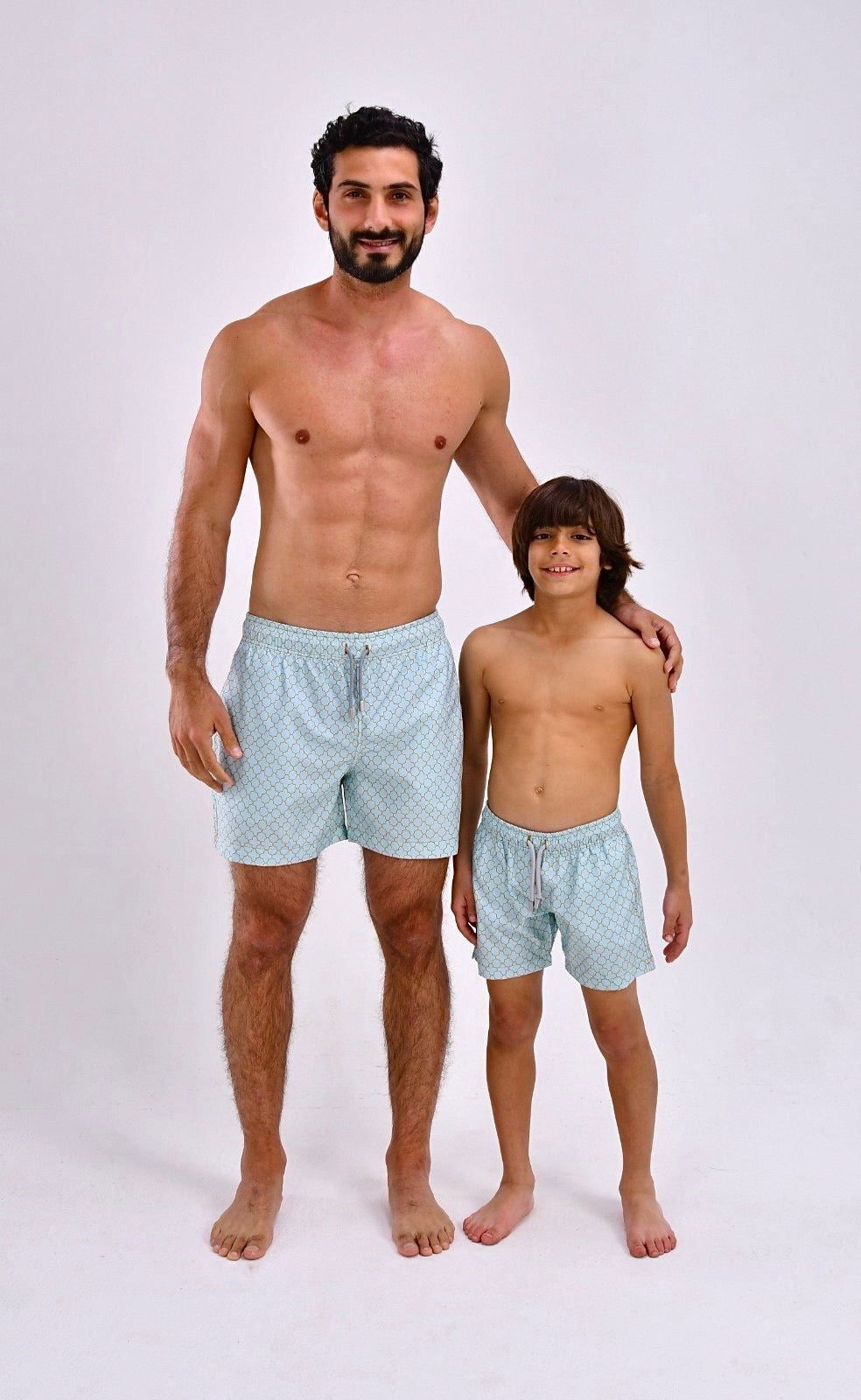 The Quatrefoil Boy ( Water Repellent Fabric ) - Beachill